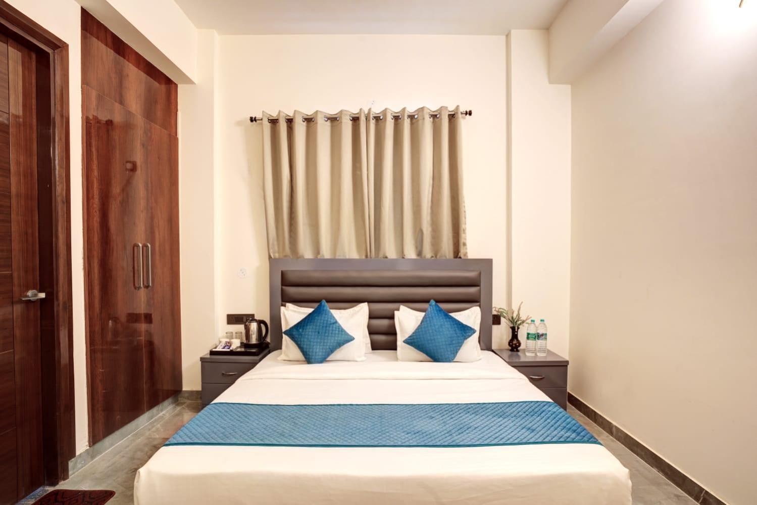 Hotel Elite Grand Near Kailash Hospital 노이다 외부 사진