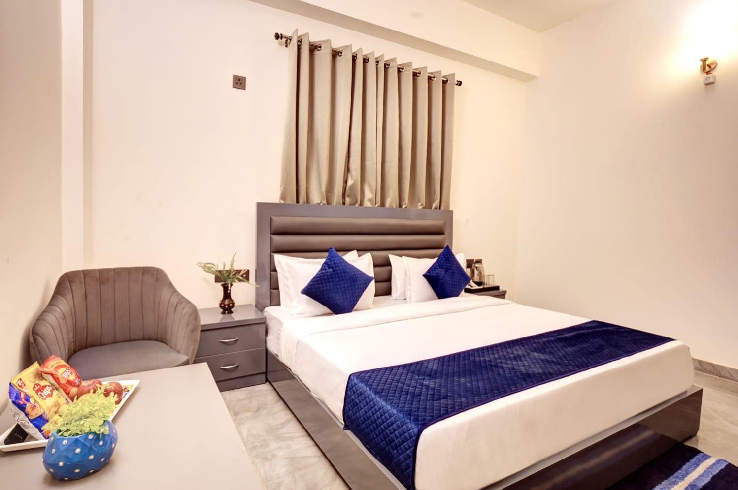 Hotel Elite Grand Near Kailash Hospital 노이다 외부 사진