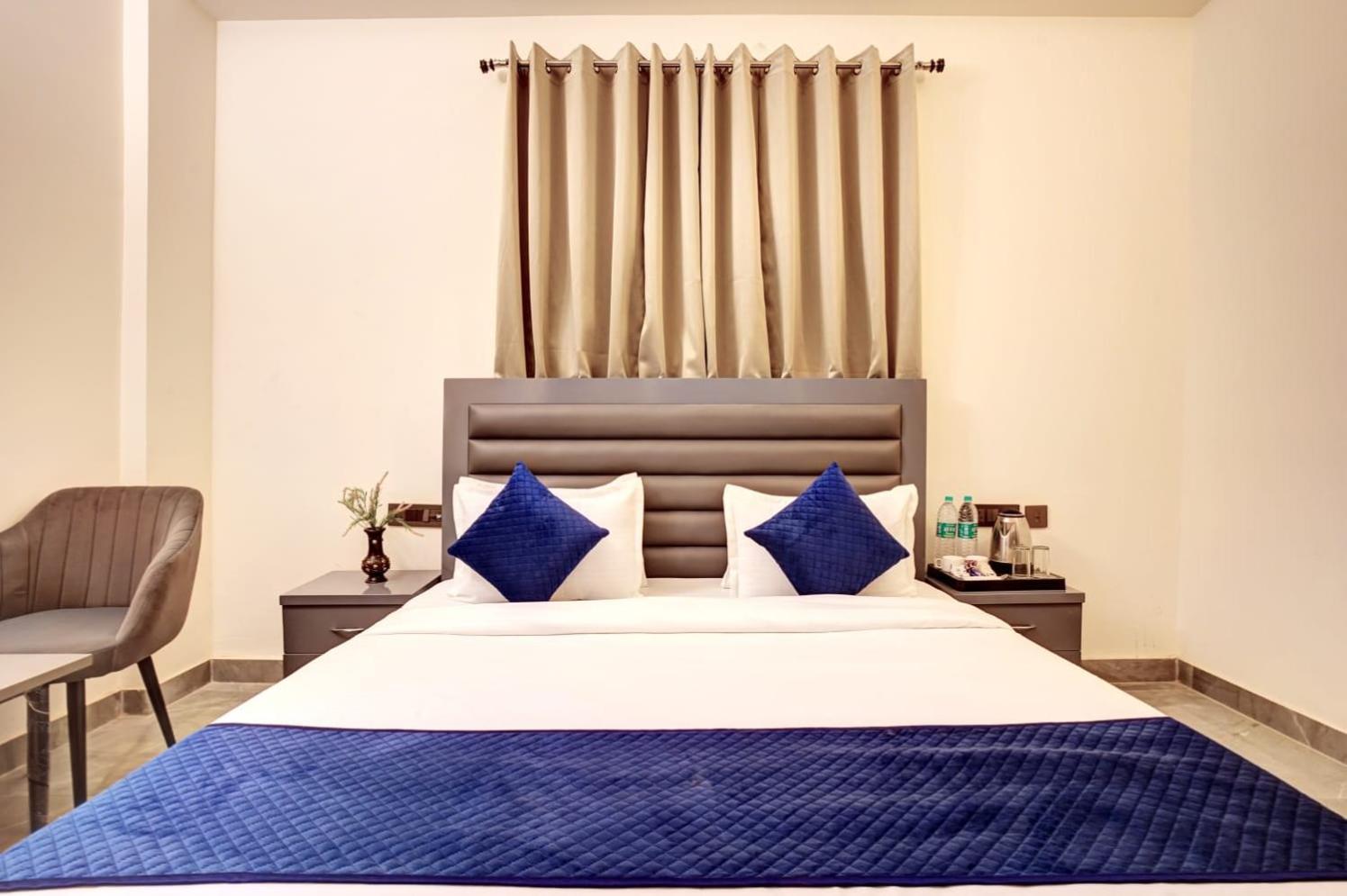 Hotel Elite Grand Near Kailash Hospital 노이다 외부 사진