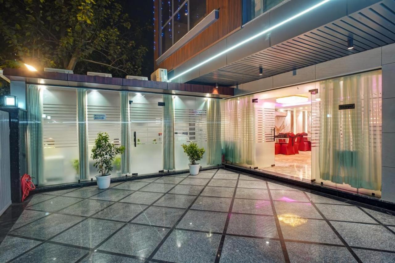 Hotel Elite Grand Near Kailash Hospital 노이다 외부 사진