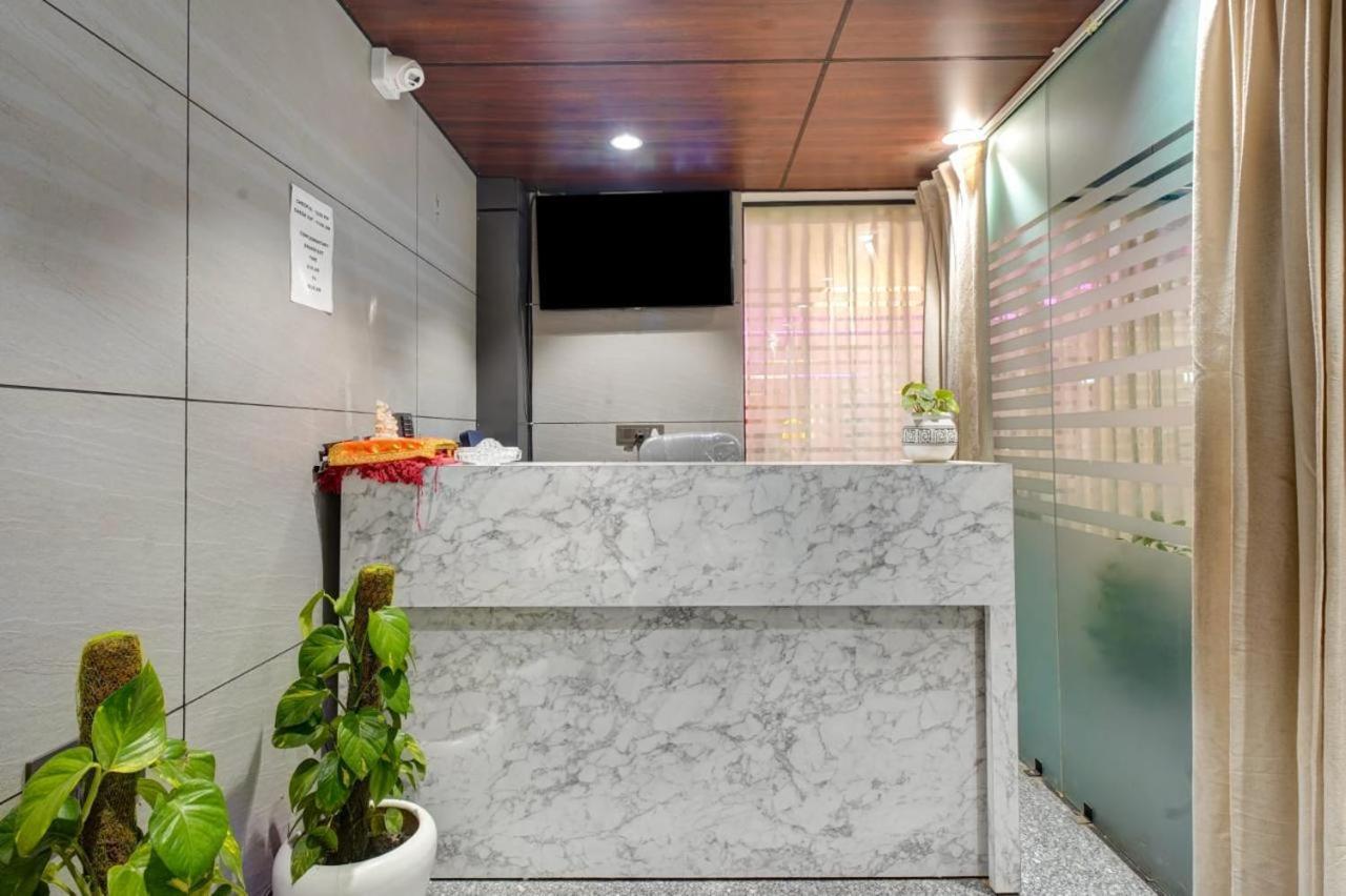 Hotel Elite Grand Near Kailash Hospital 노이다 외부 사진